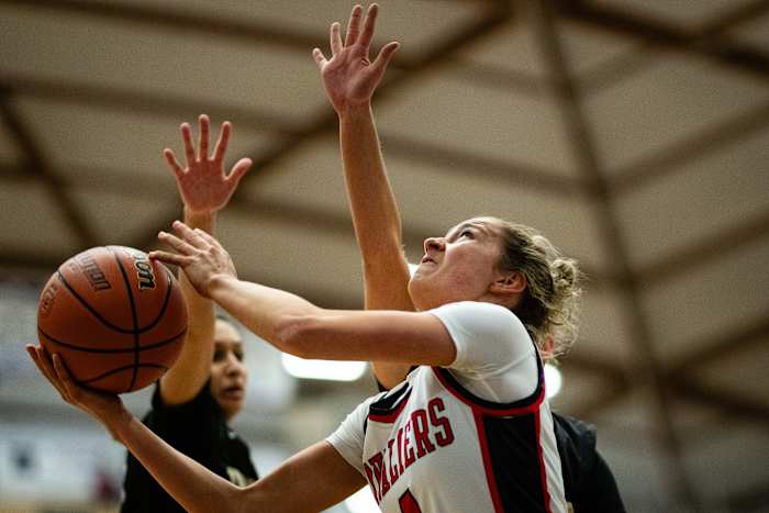 Clackamas Jesuit 6A Oregon girls basketball quarterfinal 2024 Naji Saker-2